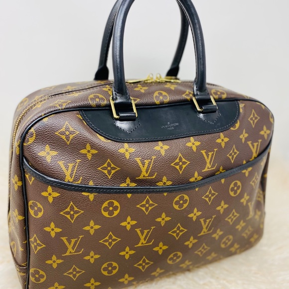 Meet your Posher, Jean (Luxe2.0) - Picture 7 of 15